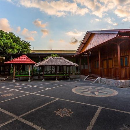 Oyo 1427 Azzahra Guest House Syariah Mataram Eksteriør billede